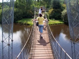 Hängebrücke.jpg